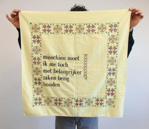 misschien moet ik me met belangrijker zaken bezig houden